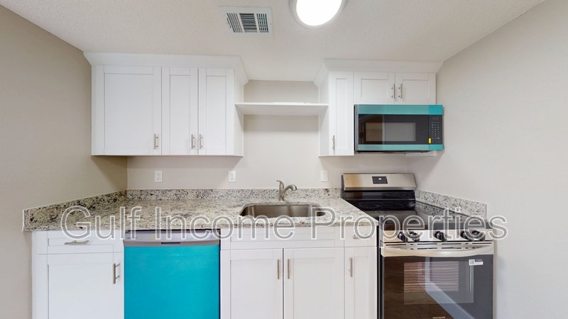 2515 30th Avenue Drive East - B property image