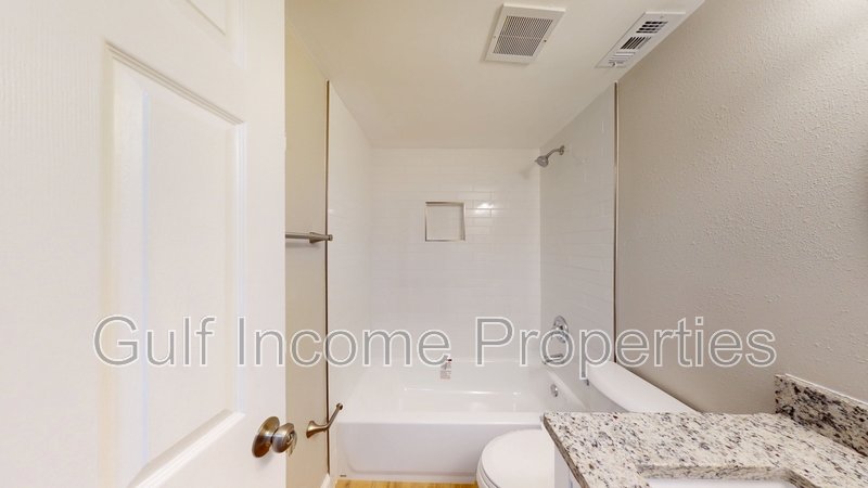 2515 30th Avenue Drive East - B property image