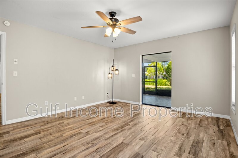 8307 12th Avenue Drive Northwest property image