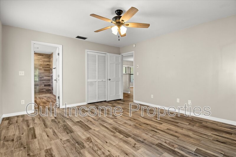 8307 12th Avenue Drive Northwest property image