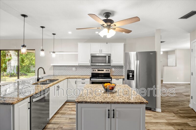 8307 12th Avenue Drive Northwest property image