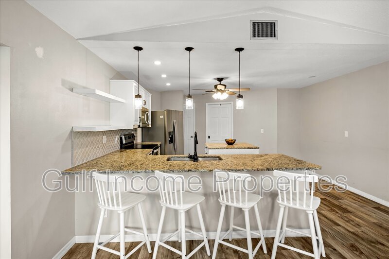 8307 12th Avenue Drive Northwest property image