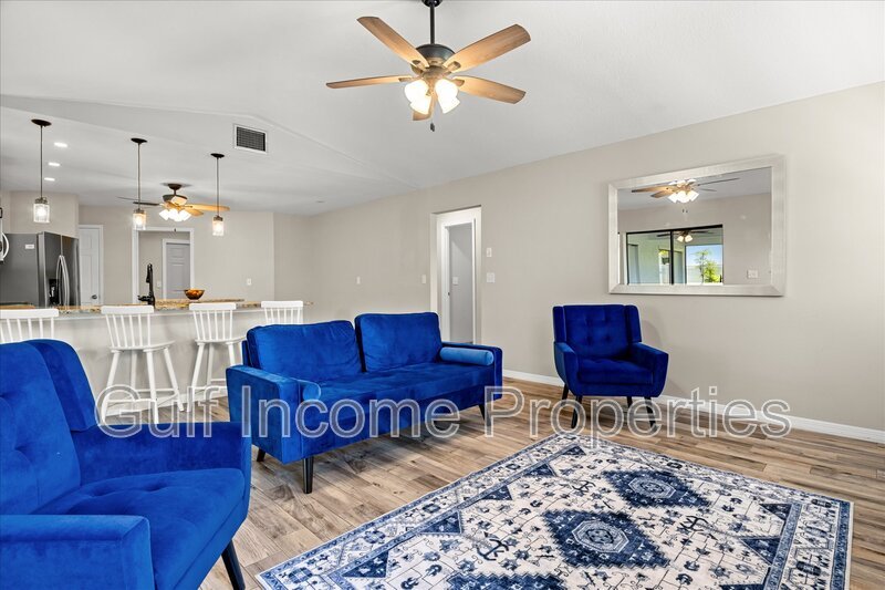 8307 12th Avenue Drive Northwest property image