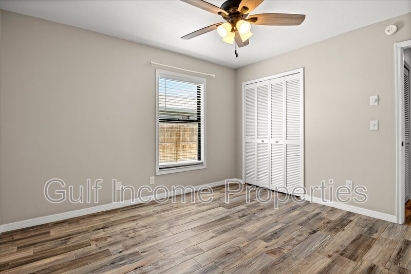 8307 12th Avenue Drive Northwest property image