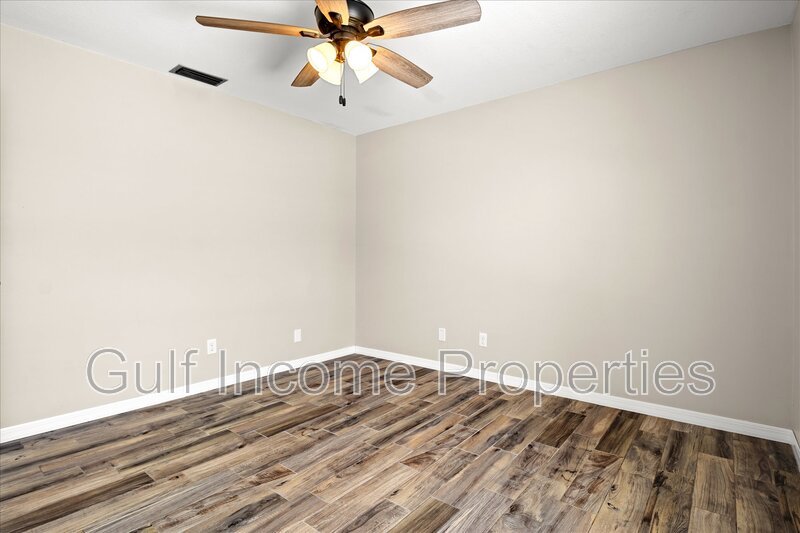 8307 12th Avenue Drive Northwest property image