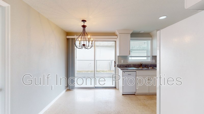 621 21st Street West property image