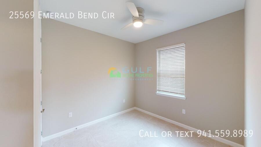 25569 Emerald Bend Cir property image