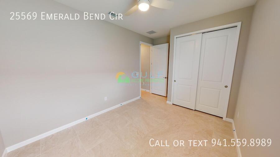 25569 Emerald Bend Cir property image