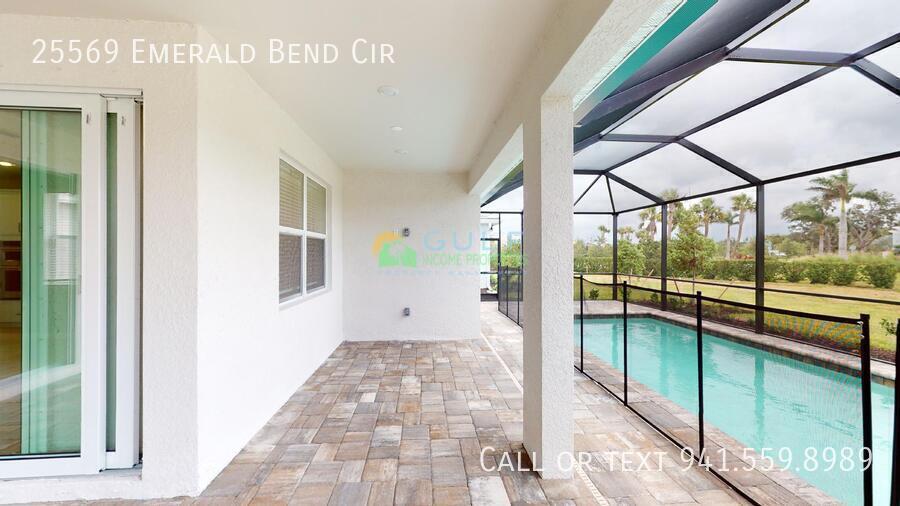 25569 Emerald Bend Cir property image