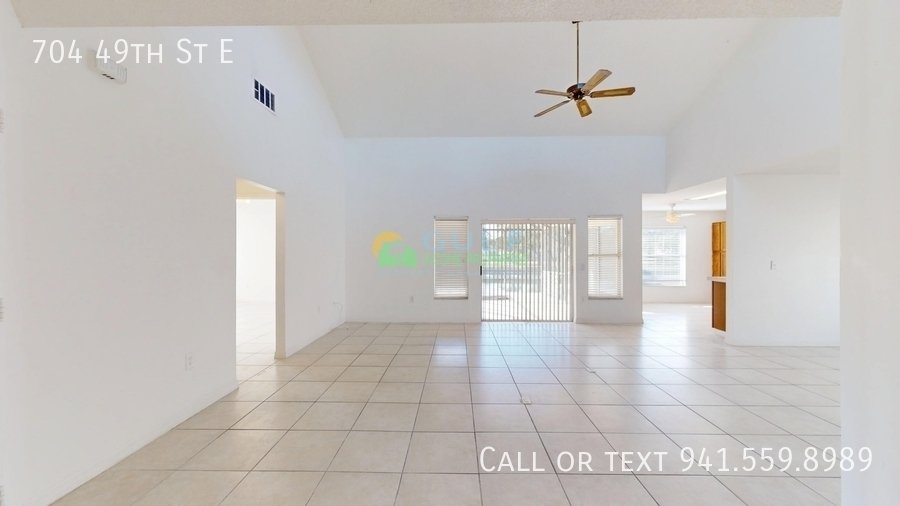 704 49th St E property image