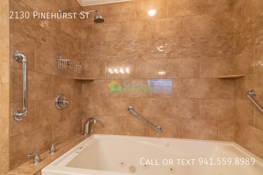 2130 Pinehurst St property image