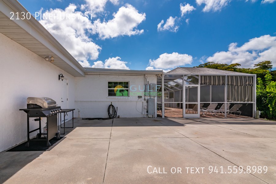 2130 Pinehurst St property image