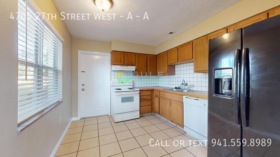 4705 27th Street West - A property image