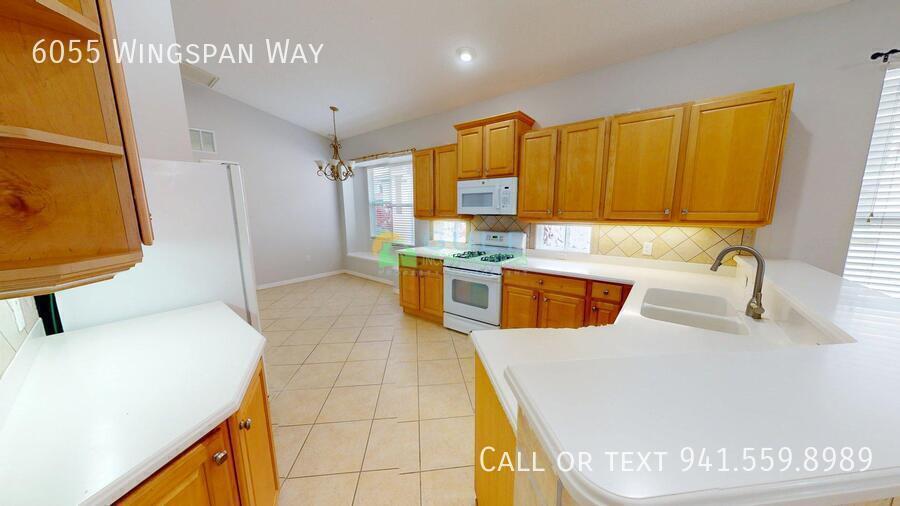 6055 Wingspan Way property image