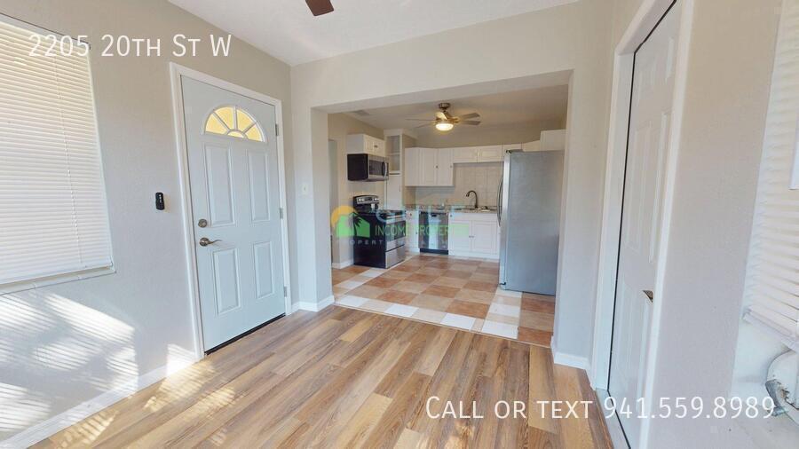 2205 20th St W property image