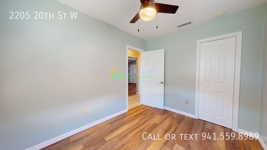 2205 20th St W property image