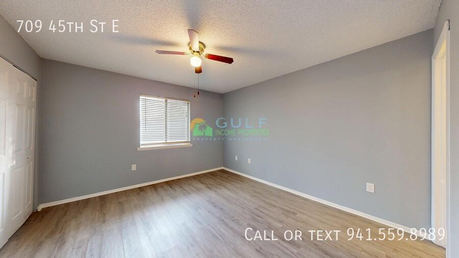 709 45th St E property image