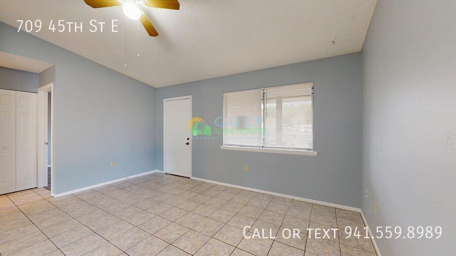 709 45th St E property image