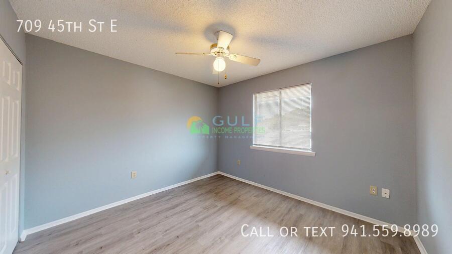 709 45th St E property image