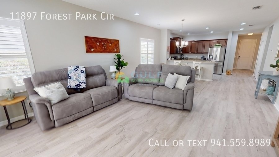 11897 Forest Park Cir property image