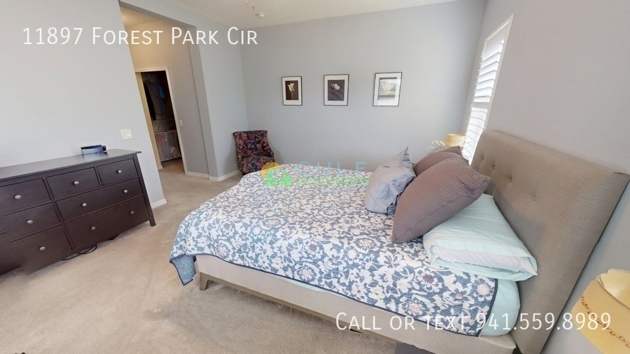 11897 Forest Park Cir property image