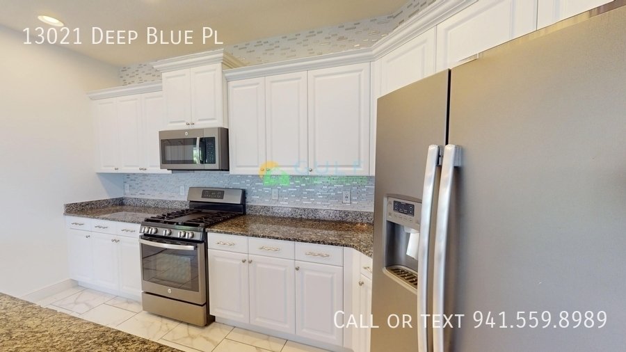 13021 Deep Blue Pl property image