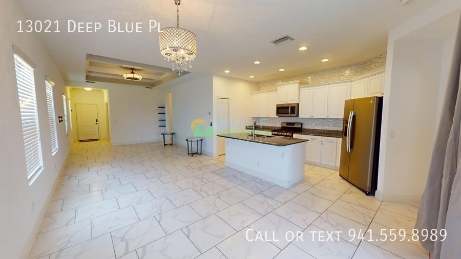 13021 Deep Blue Pl property image