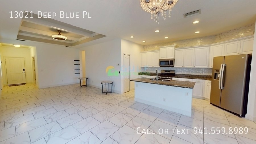 13021 Deep Blue Pl property image