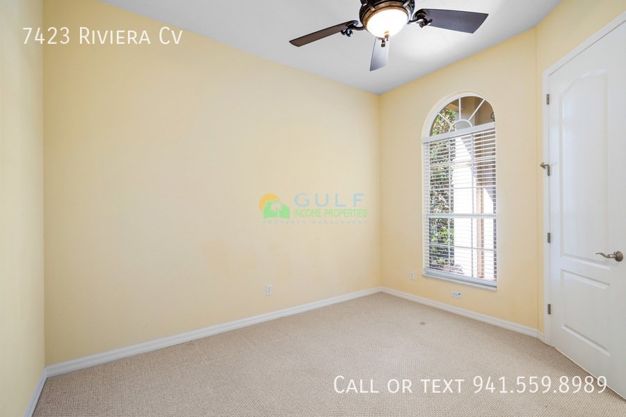 7423 Riviera Cv property image