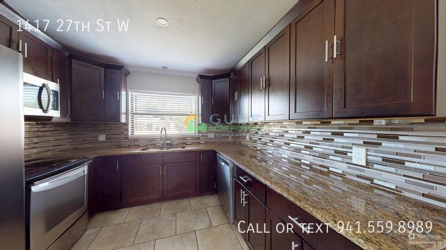 1417 27th St W property image
