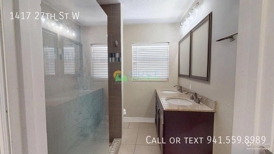 1417 27th St W property image
