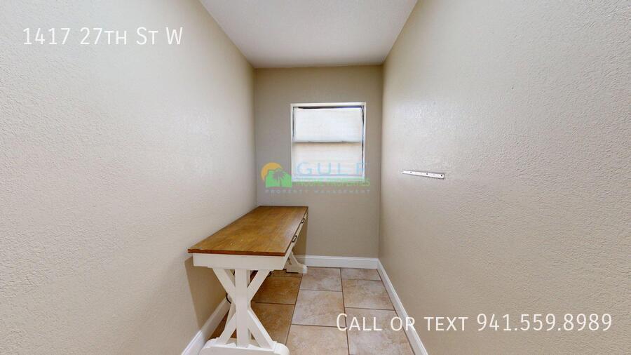 1417 27th St W property image