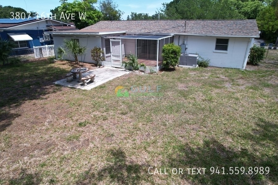 3807 16th Ave W property image