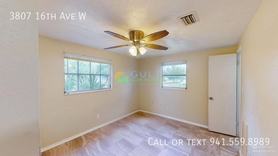 3807 16th Ave W property image