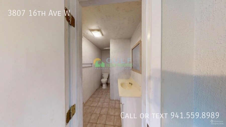 3807 16th Ave W property image