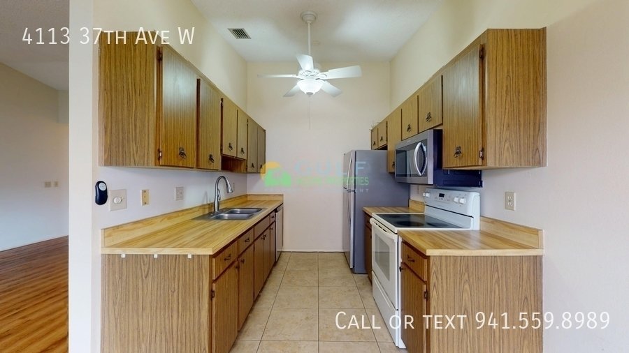 4113 37th Ave W property image