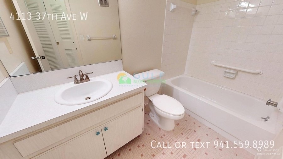 4113 37th Ave W property image
