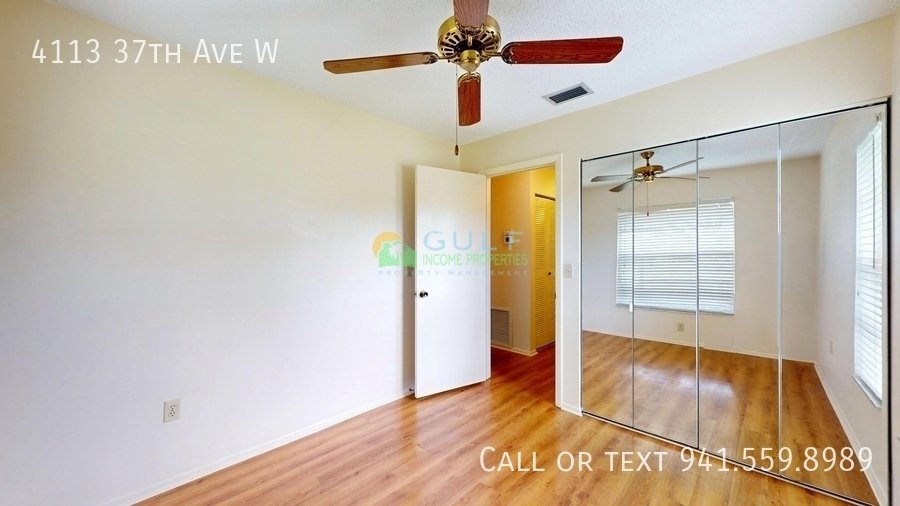 4113 37th Ave W property image