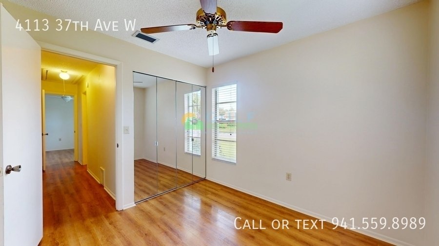 4113 37th Ave W property image