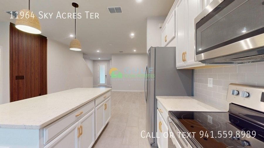 11964 Sky Acres Ter property image