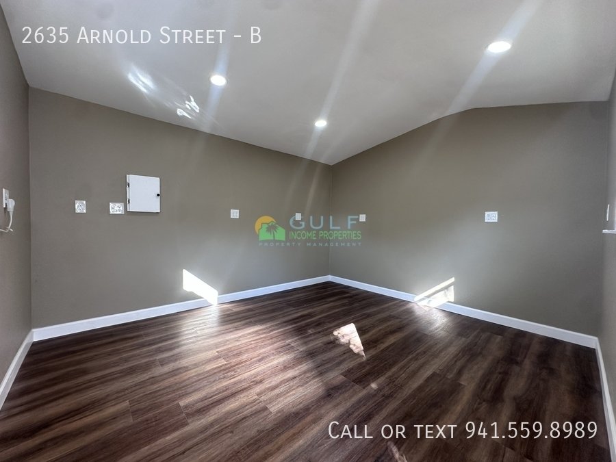 2635 Arnold Street - B property image