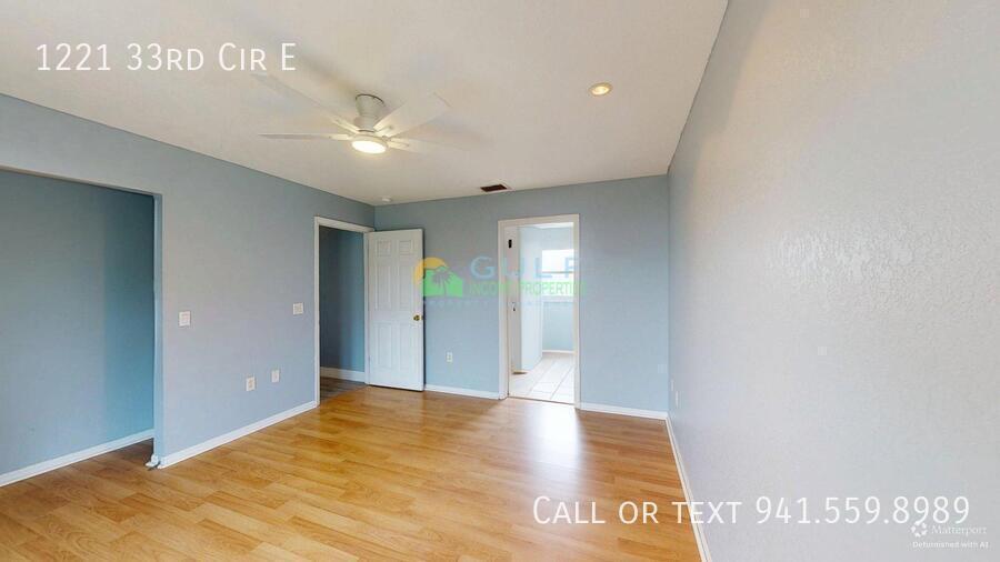 1221 33rd Cir E property image